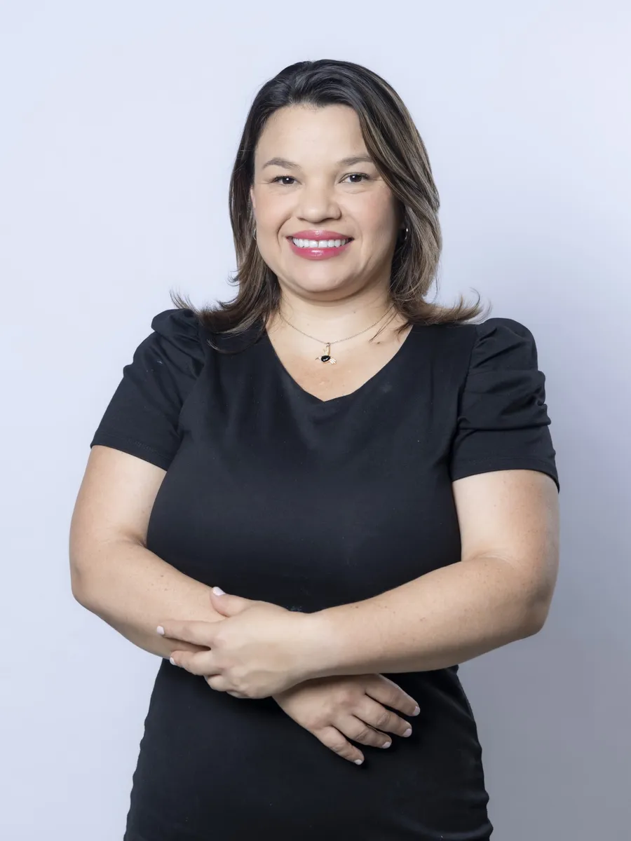 Eugenia Bonilla, Manicurista profesional