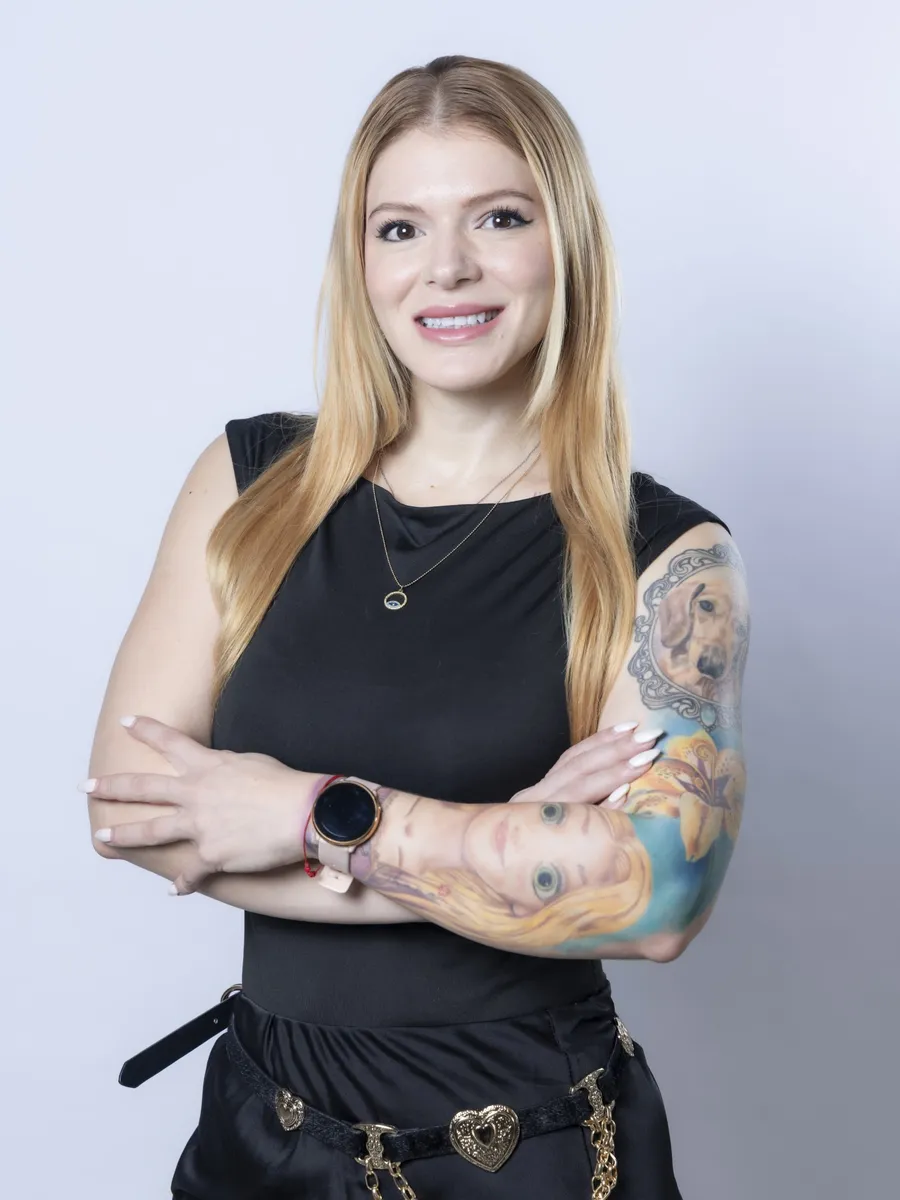 Gabriela Rosales, Rubios y color