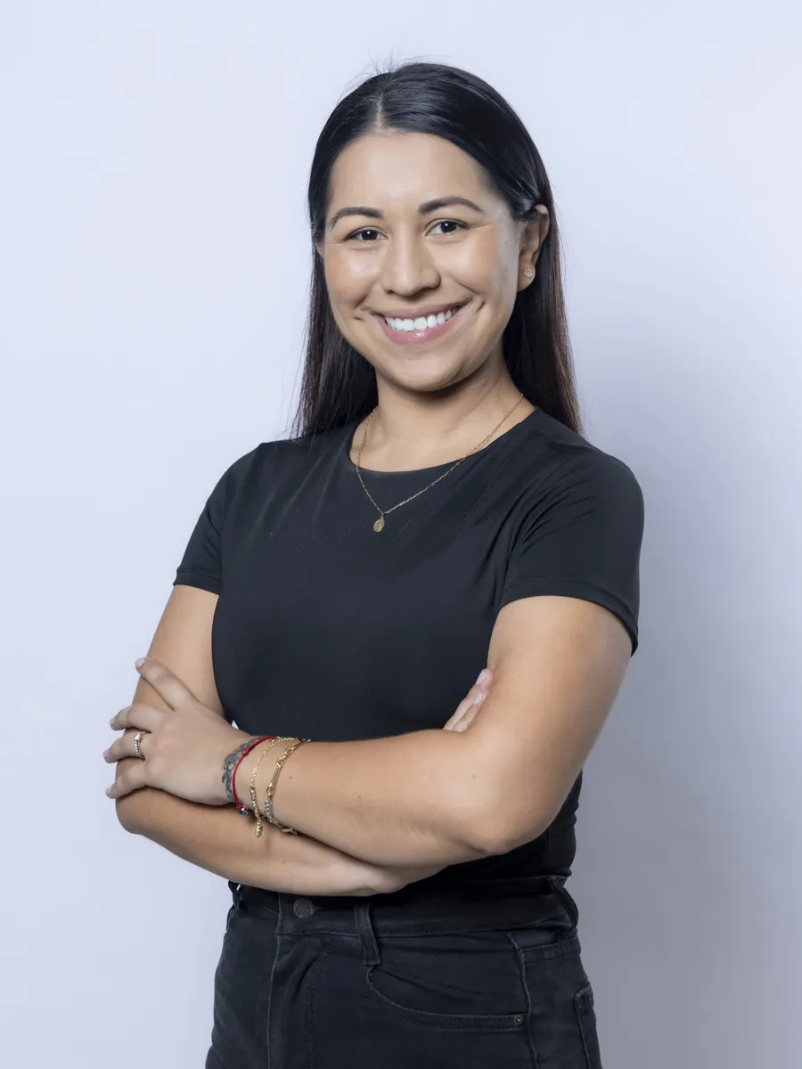Josselyn González, Manicurista · Pedicure